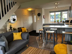 Waterside 2 Bedroom Self Catering Cottage Wroxham - Image 3