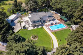Bella Foresta Villa - Image 4