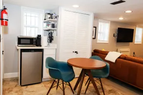 Cozy DC Private Basement Suite • 3 Blocks to Metro - Image 4