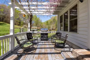 Hughes Mountain Farmhouse - Image 4