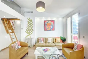 3-4 ppl, mezzanine, balconies, near the center, bright - Image 2