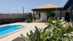 Geräumige Villa mit beheiztem Pool -Fibra - Image 3