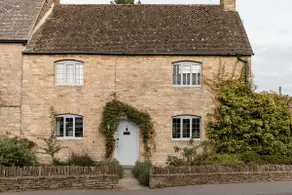 Ivy Cottage - Boutique Cotswolds Getaway - Image 5