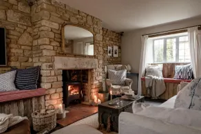 Ivy Cottage - Boutique Cotswolds Getaway - Image 2