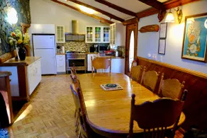 Cool Hippie House - Image 5