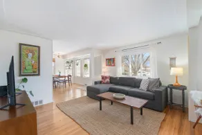 Entire 2 bed/1 bath home in Edgewater! - Image 2