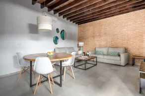 Triana Boutique Apartments by Hommyhome - Image 5