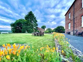 Historic 'Colthrop Manor' House | Sleeps 17 - Image 2