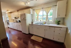 Cozy Apt attached to house - Image 5