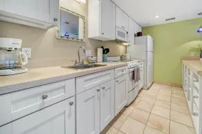 Holiday Hill Apartment 702 - Image 4