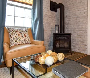 Cozy Scandinavian Getaway in City of Rockville - Image 5