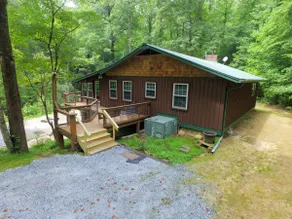 Bear Creek Cabin near Clemson, Brevard, Cashiers - Image 2