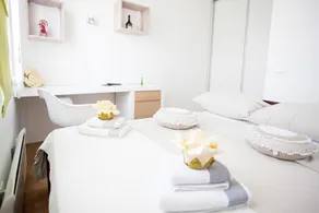 The best apartmants in Centre for large groups - Image 3