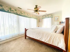 \"SHELLSEEKER\"  4 BED LAKEFRONT PRIVATE BEACH SLEEPS 14 plus - Image 5