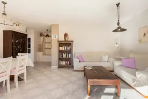 With a pool and sea view, on Avenida Maritima. - Image 4