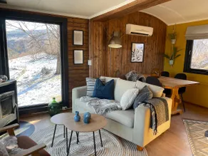 Cozy farmhouse - Image 2