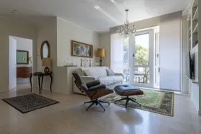 Elegant luxury apartment in the center in front of the theater - Image 2