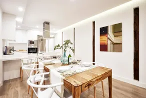 5 Stars Short-Term Rental apartment in Plaza Mayor - Image 2