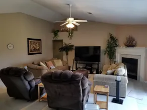 4 BR / 3 BA Centered in a Fisherman's Paradise - Image 3