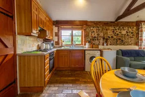 Laburnum Holiday Cottage - Image 5