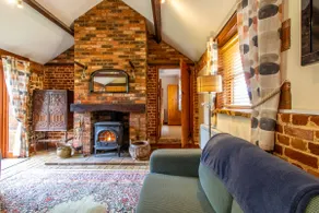 Laburnum Holiday Cottage - Image 3