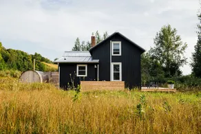 The Granary Northport . Rustic Modern Seclusion - Image 5
