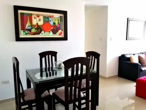 Modern Fully Equipped 2C/2B Centrally Located Apartment - Image 2