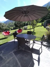 apartment with garden, surrounded by nature - Image 2