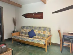 Bungalow Suite #B - Cloud Lane - Image 4