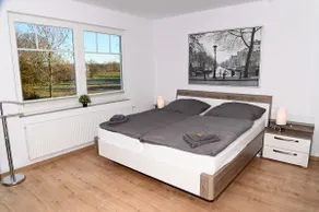 Dream vacation home in Leer, ** **, 85 sqm on the upper floor - Image 4