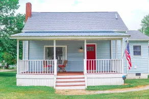 The Getaway - Three Oaks Cottage 3 BR 1. 5 Bath - Image 2