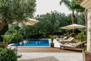 Pristine Villa Serviced w/ Heated Infinity Pool - Image 5
