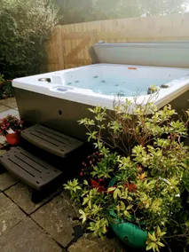Honeysuckle Cottage with optional hot tub - Image 2
