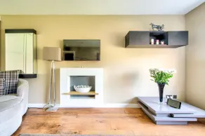 No.17 Serviced Apartment - Image 3