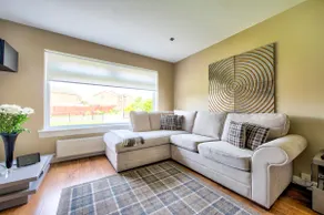 No.17 Serviced Apartment - Image 5
