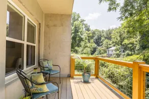 Spacious & Cozy Oasis in Asheville - Image 3