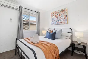 Heart of Wembley, 2 BR, 6km to Floreat Beach - Image 2