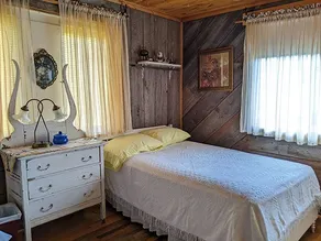Darlene's Country Cottage - Image 3