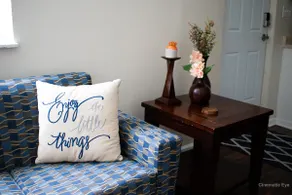 Cheerful 2 Br home with fireplace - Image 3