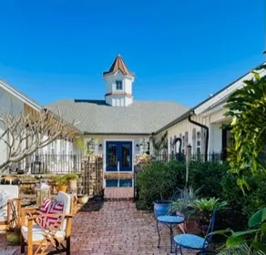 Chateau Soleil Island Estate - Image 4