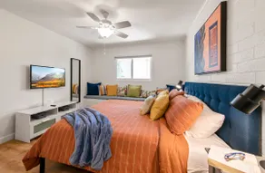Desert Oasis - 105, Heated Pool, Walk to Old Town - Image 4