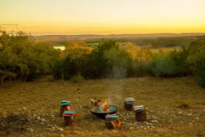 Magical, Spacious Log Cabin, Hill Country Views - Image 5