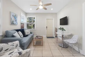 Sandy Toes & Salty Kisses- Sleeps 4 - Close Beach - Image 2