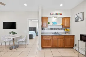 Sandy Toes & Salty Kisses- Sleeps 4 - Close Beach - Image 3