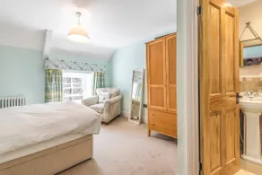 Cosy Cottage, Market Square View, Grade 2 Listed! - Image 5