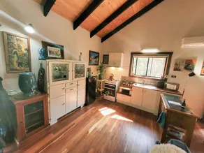 Kookaburra Cottage at Uralba Eco Cottages - Image 5