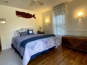 Mid-Island Suite for Ultimate Convenience - Image 4