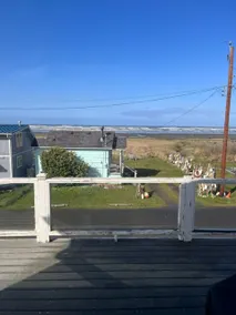The Baymen - VIEWS & Steps to Beach! Fenced yard! - Image 2