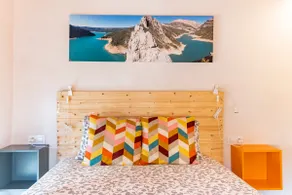 Intimate cabin between the Congost, estrelles and el vol - Image 5