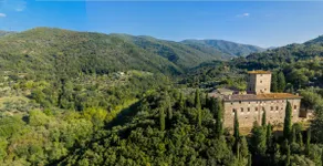 Mittelalterliche Burg, 15 km von Florenz entfernt, mit privatem Pool in Chianti Classico - Image 4